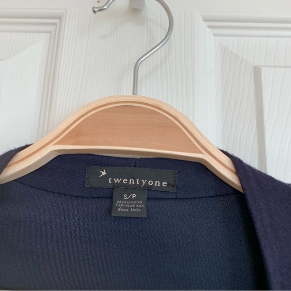 F21 Navy Blue Sequin Lapel Detail Knit Lightweight Cardigan Topper - Picture 2 of 5